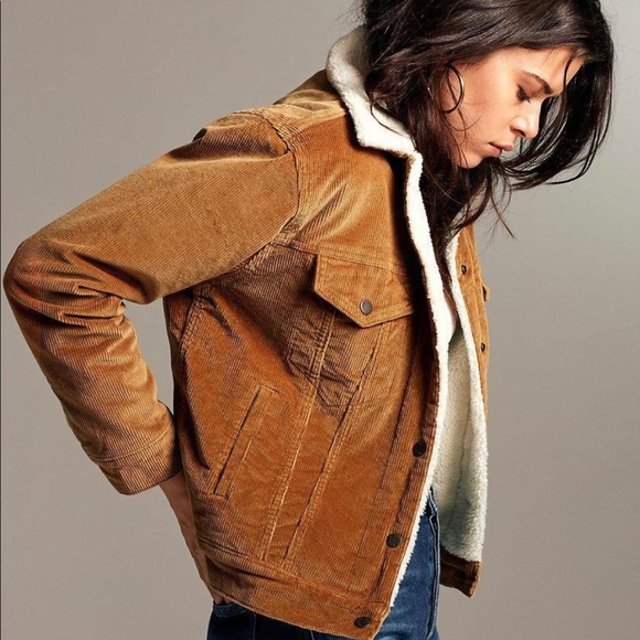 Aritzia Denim Forum Ella Jacket - Picture 1 of 4